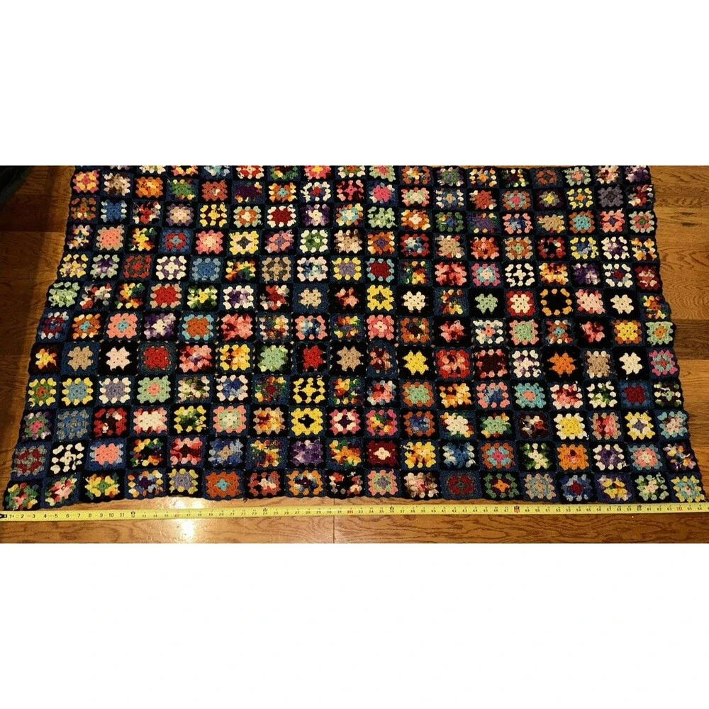 Handmade size 66x41